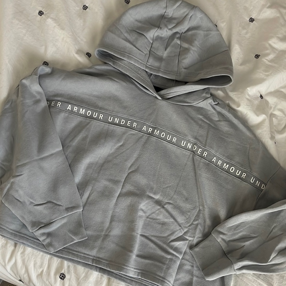 Under Armour Crop Hoodie